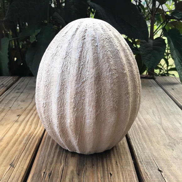 Pottery Barn Country Chic Rustic Weathered Small Size Handcrafted Easter Egg 🐰 - Picture 2 of 16